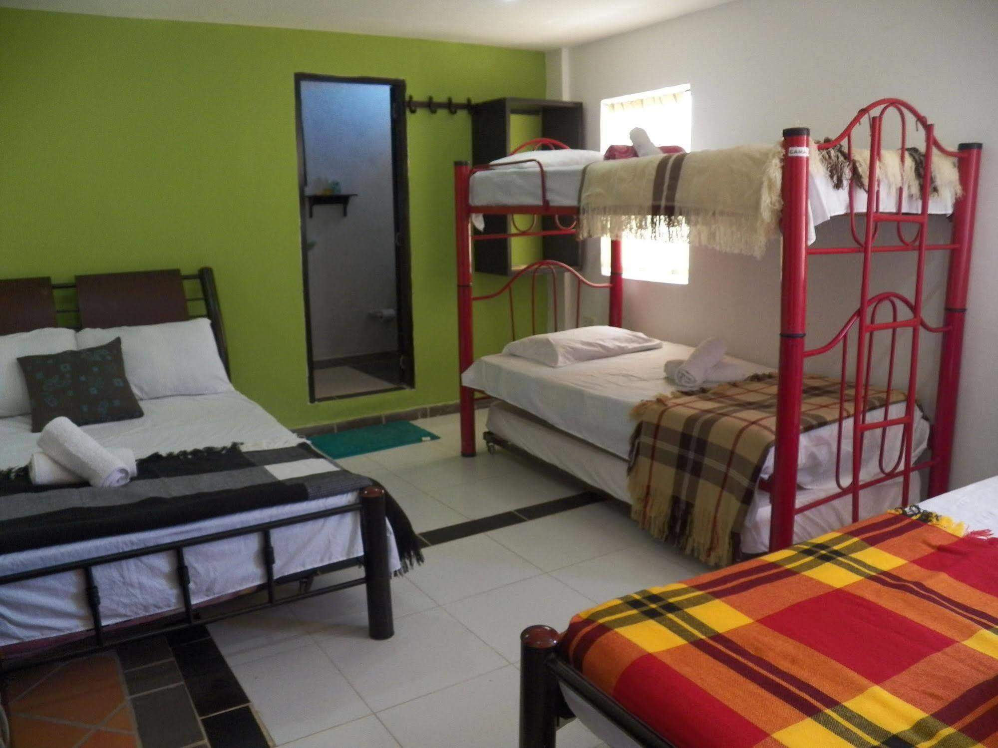 Hostel Green Light Таганга Екстериор снимка
