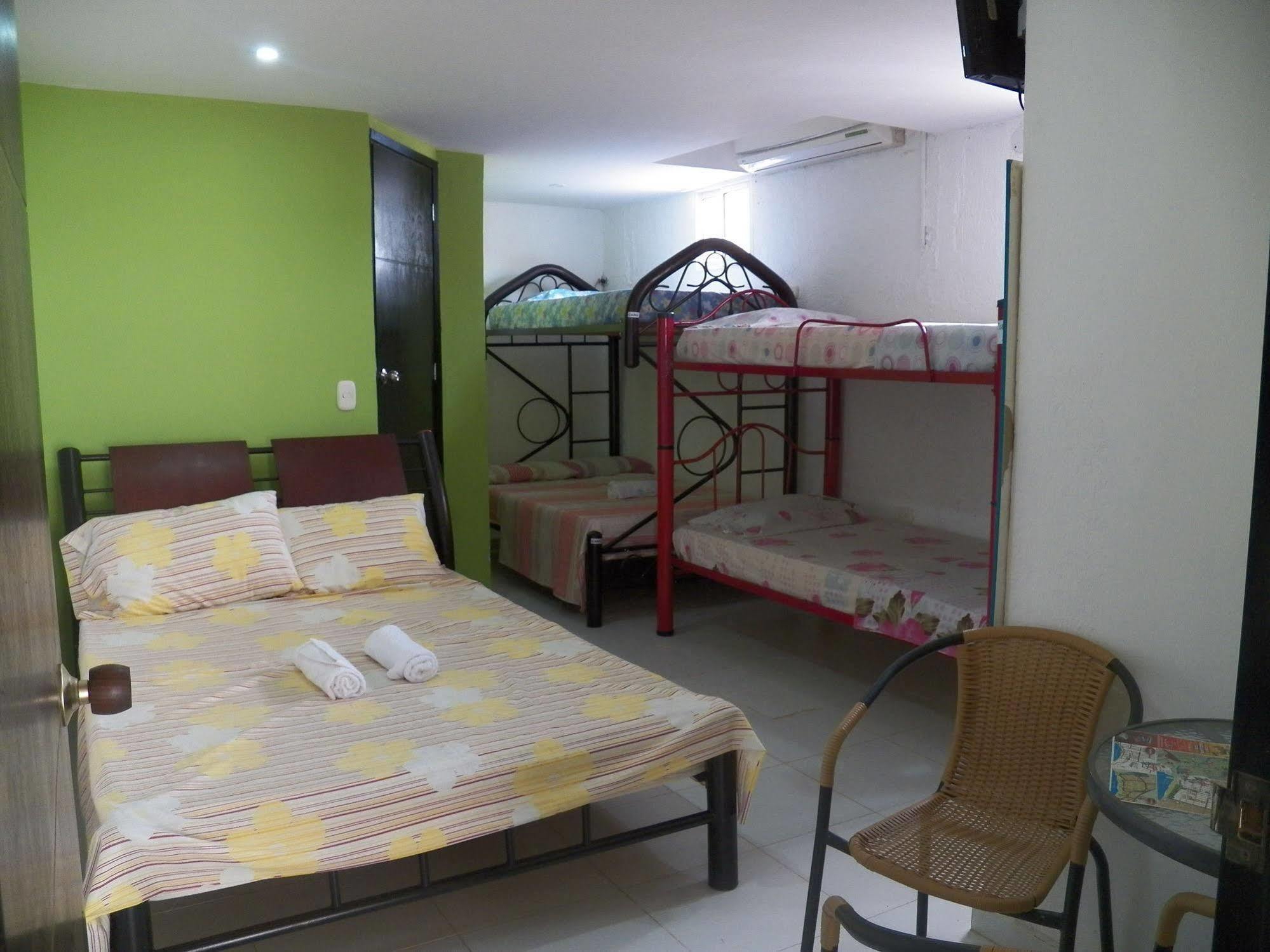 Hostel Green Light Таганга Екстериор снимка