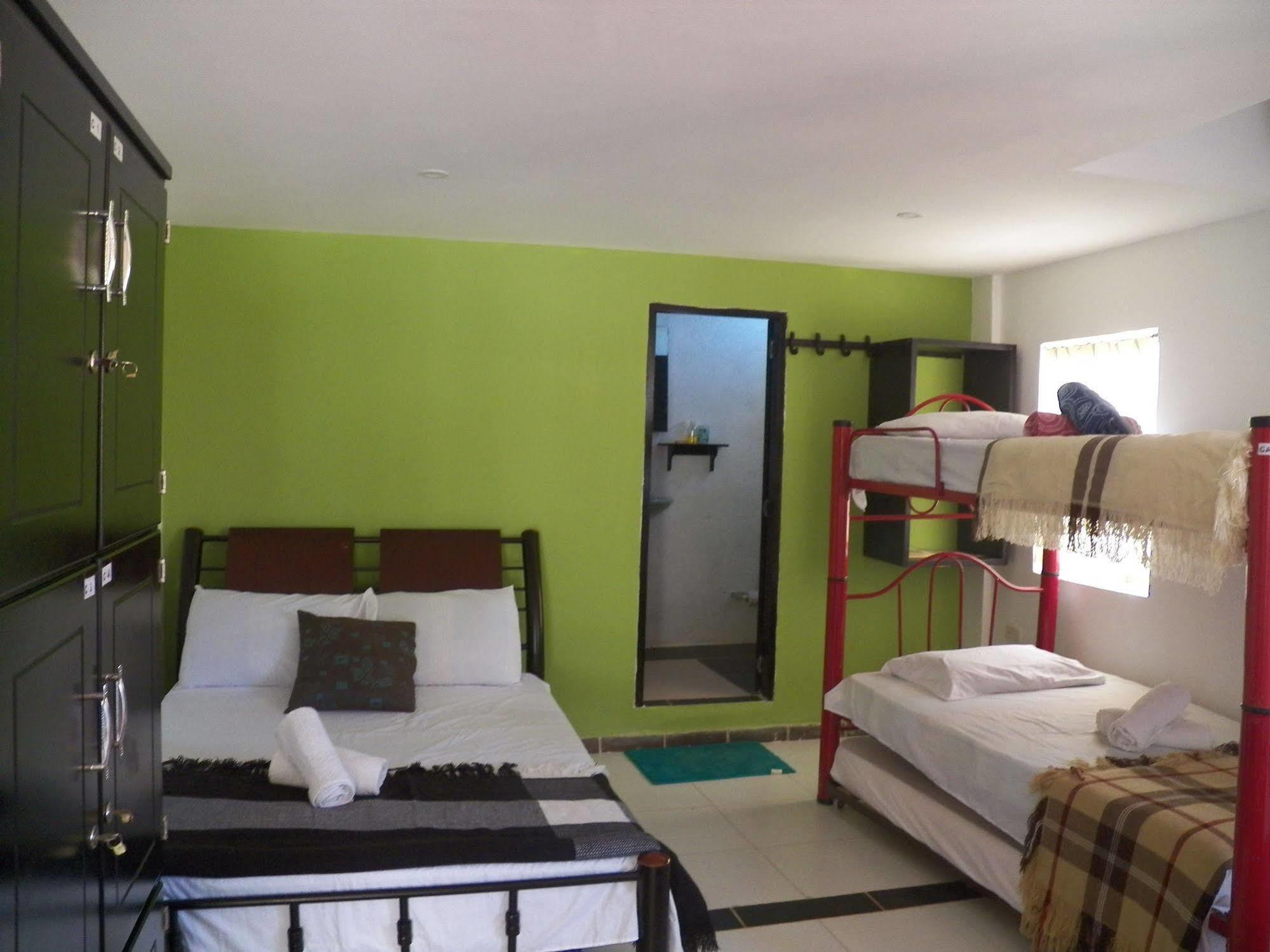 Hostel Green Light Таганга Екстериор снимка